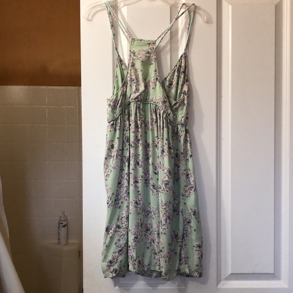 Pretty little green sundress by O’Neill, size small - Picture 4 of 6
